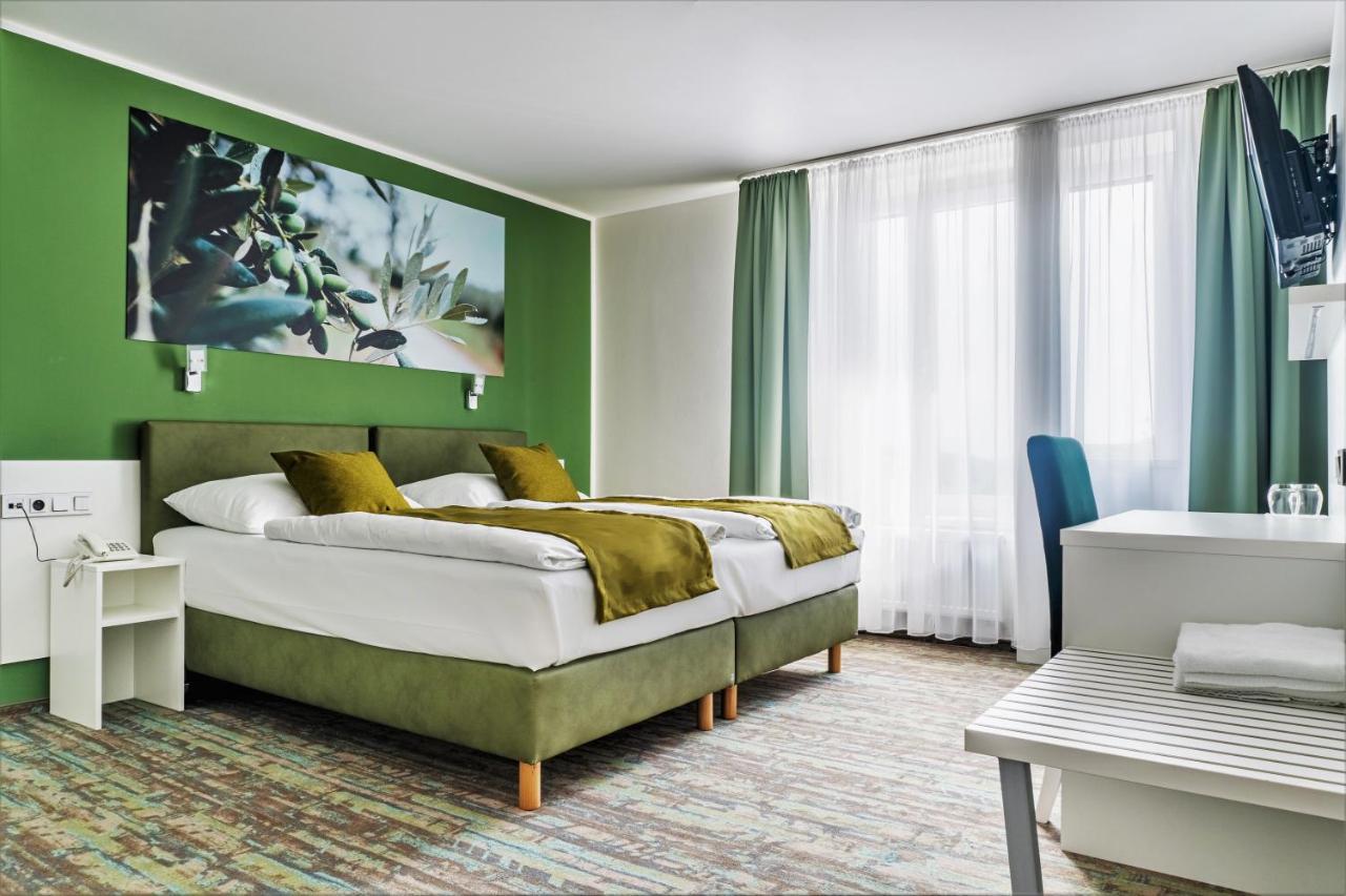Plus Doppel-/Zweibettzimmer